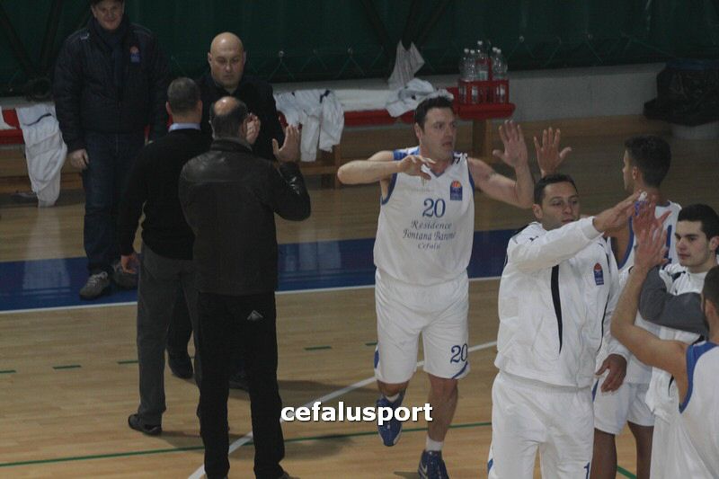 120129 Aquila 014_tn.jpg